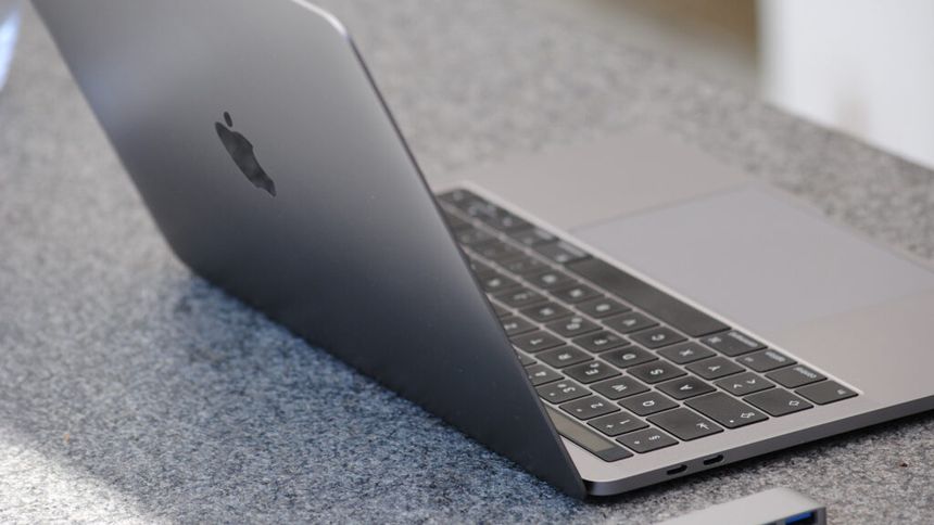 macbook large