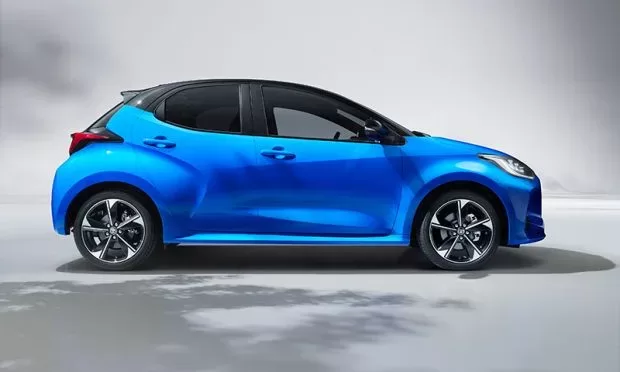 Toyota Yaris Hybrid large