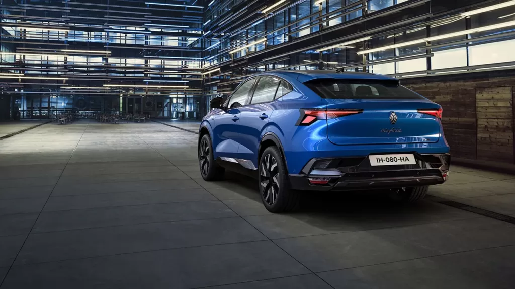 Renault, Yeni Coupe SUV Rafale'i Tanıttı!