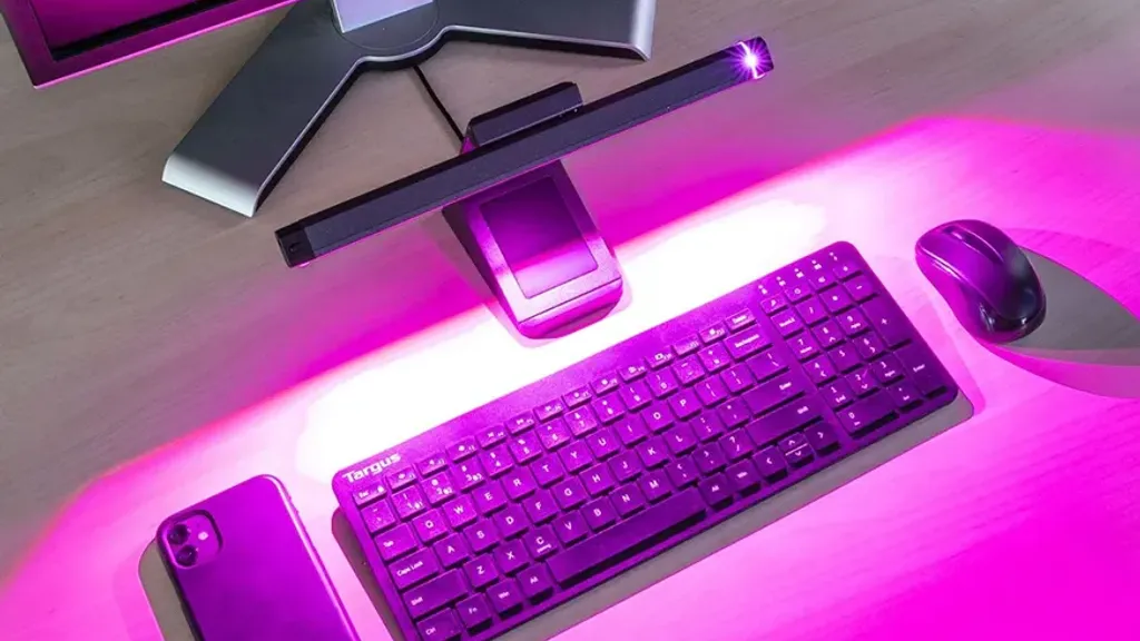 Targus, Masaüstü UV-C LED Dezenfeksiyon Işığını Piyasaya Sürüyor