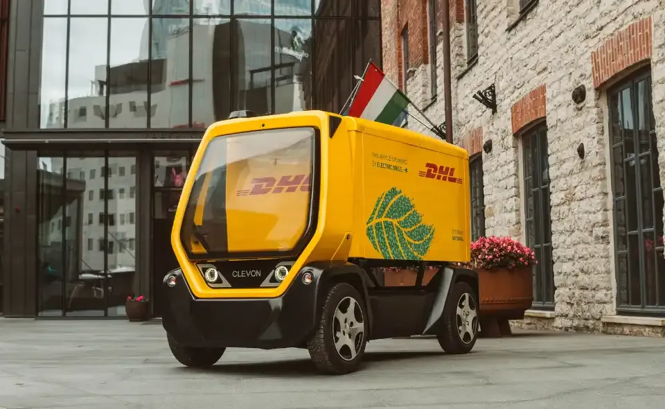 CLEVON delivering with DHL