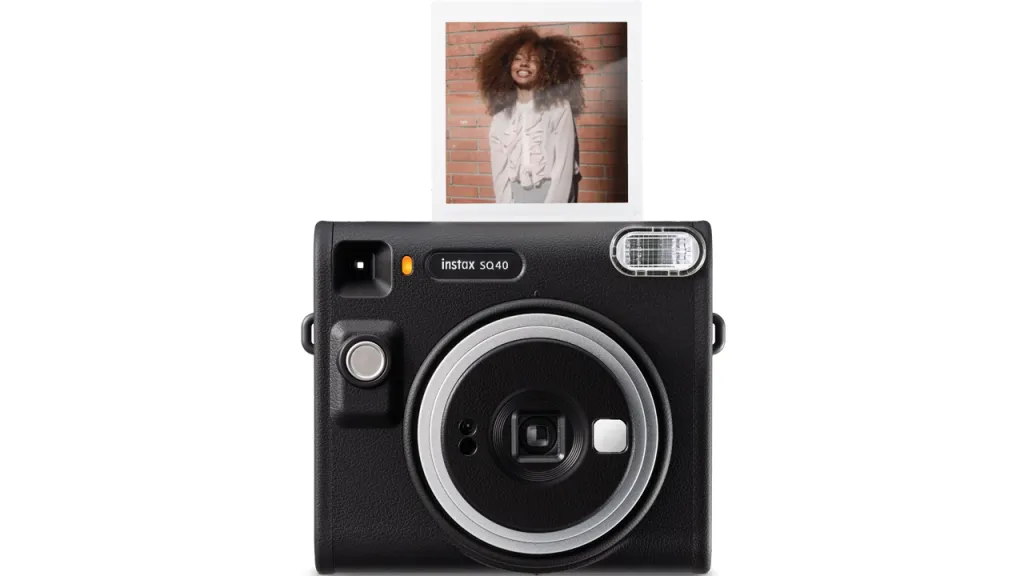 Fujifilm instax SQUARE SQ40 Satışa Sundu