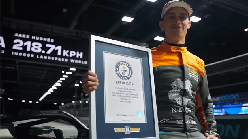 Elektrikli Formula Arabası Kara Hız Rekorunu Kırdı