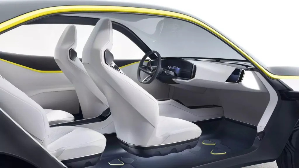 Opel'in Yeni Konsept Otomobili!