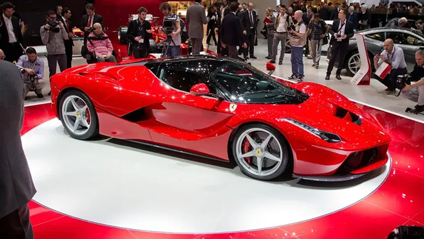 Parayla Satın Alamayacağınız Ferrari'nin Satış Kuralları