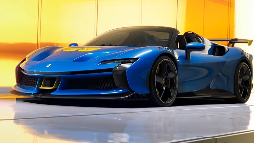 Ferrari, XX Programı'nın Yeni Otomobillerini Tanıttı: SF90 XX Stradale ve SF90 XX Spider