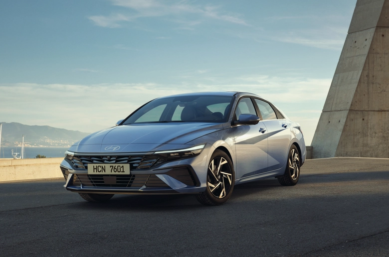 Hyundai Elantra Türkiye’de Satışa Sunuldu