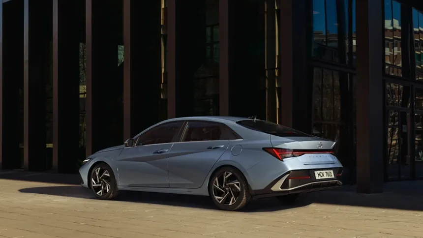 Hyundai Elantra Türkiye’de Satışa Sunuldu