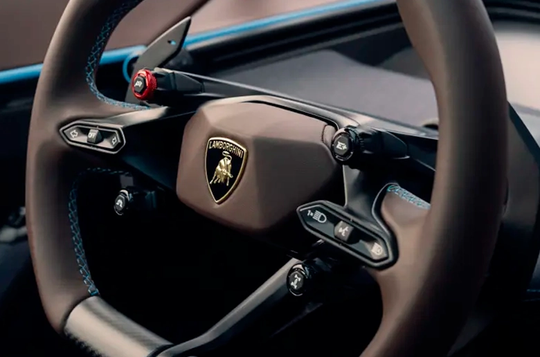 Lamborghini Tamamen Elektirikli Lanzador Modelini Tanıttı