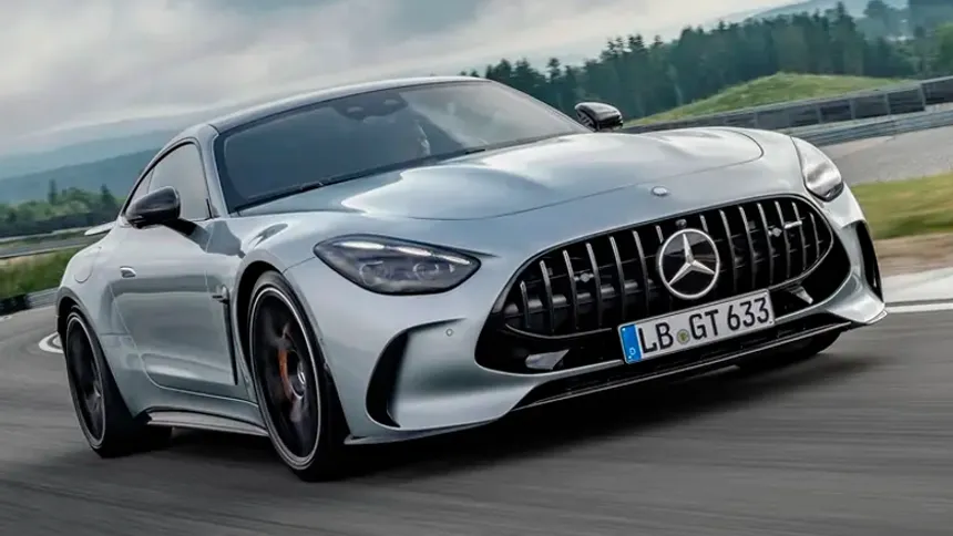 2024 Mercedes-AMG GT Coupe'den İlk Detaylar Paylaşıldı