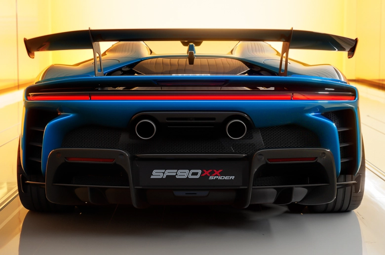 SF90 XX Spider ile İlgili Görseller: