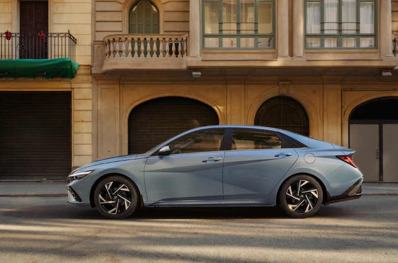 Hyundai Elantra Türkiye’de Satışa Sunuldu