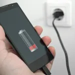 FBI İnsanları Halka Açık Telefon Şarj İstasyonlarını Kullanmamaları Konusunda Uyardı!
