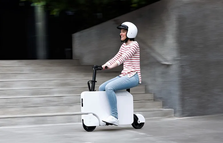 Honda'nın Yeni E-Scooter'ı Motocompacto Geliyor!