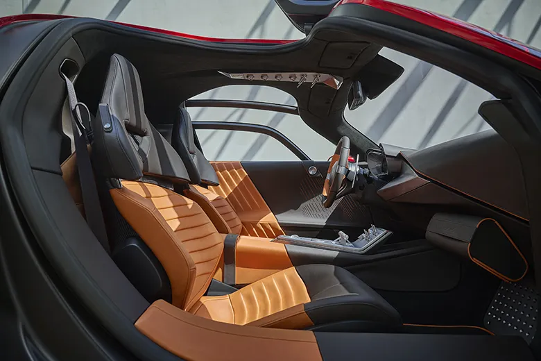 Uçak Değil Araba! Alfa Romeo, 33 Stradale Tanıtıldı!