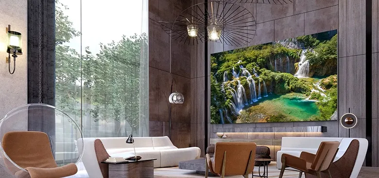 LG 118 inç MicroLED TV'yi 237.000 Dolara Tanıttı