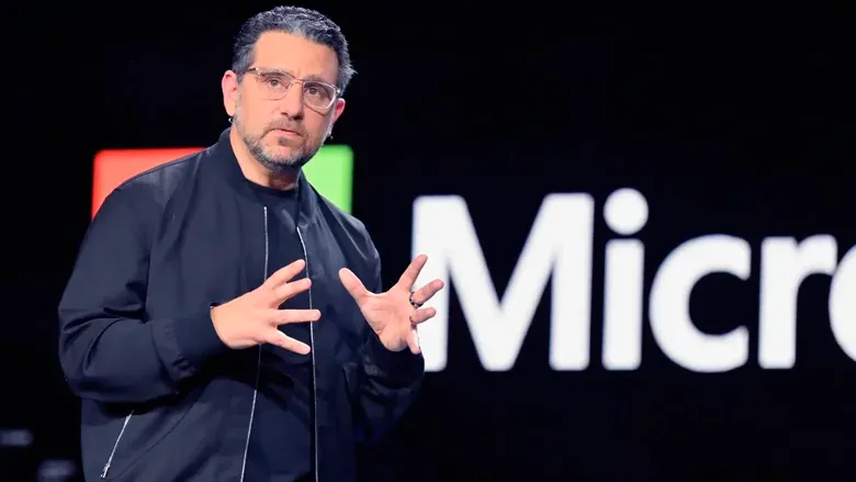 Windows ve Surface Departmanlarının Başkanı Panos Panay Microsoft'tan Ayrılıyor