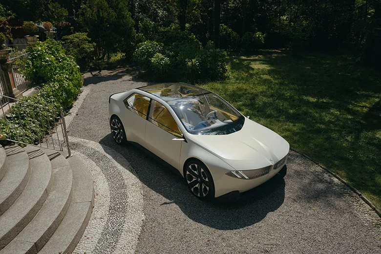 2025'in Yıldızı: BMW Vision Neue Klasse Tanıtıldı