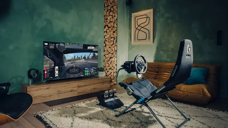 Logitech G Katlanabilir Yarış Kokpitini Duyurdu