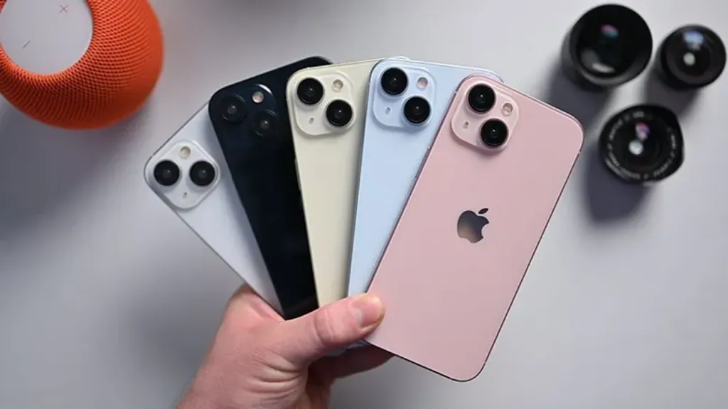 iPhone 15'in, 128 GB Depolama, 8 GB RAM İle Geleceği Söyleniyor
