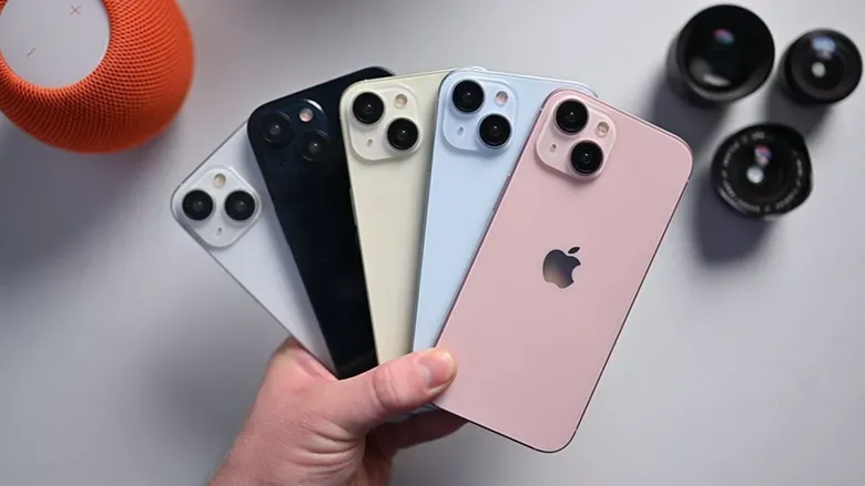 iPhone 15'in, 128 GB Depolama, 8 GB RAM İle Geleceği Söyleniyor
