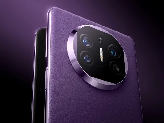 Huawei'nin Yeni Modeli Mate X5, Büyük Pil ve 16GB RAM ile Kullanıcılarına Sunuldu