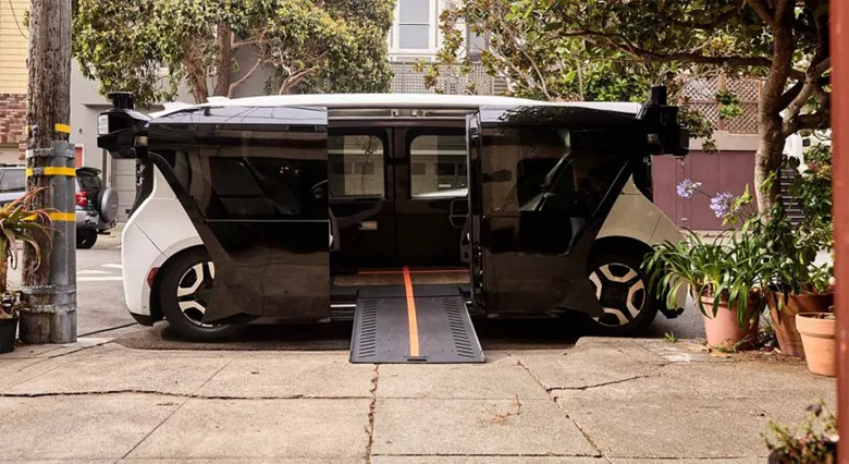 Cruise, 2024 Yılında Piyasaya Sürmeyi Planladığı Tekerlekli Sandalye Erişimli Robot Taksisini Tanıttı