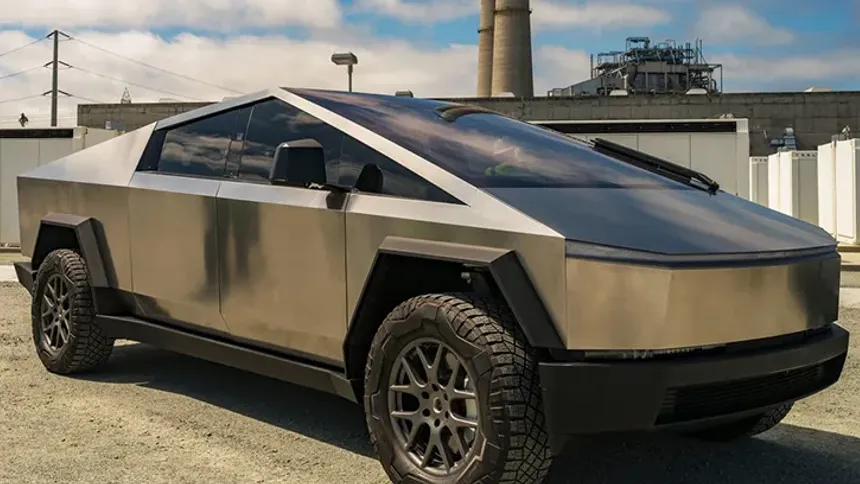 Tesla, Cybertruck'ın İç Mekan Tasarımı Ortaya Çıktı