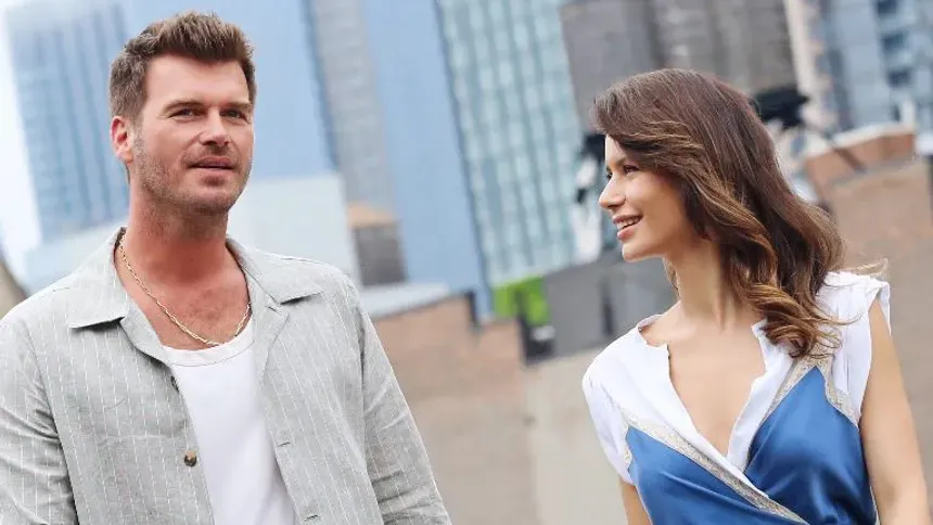 Kıvanç Tatlıtuğ ve Beren Saat'in Yeni Filmi 'İstanbul İçin Son Çağrı' Fragmanı Yayınlandı
