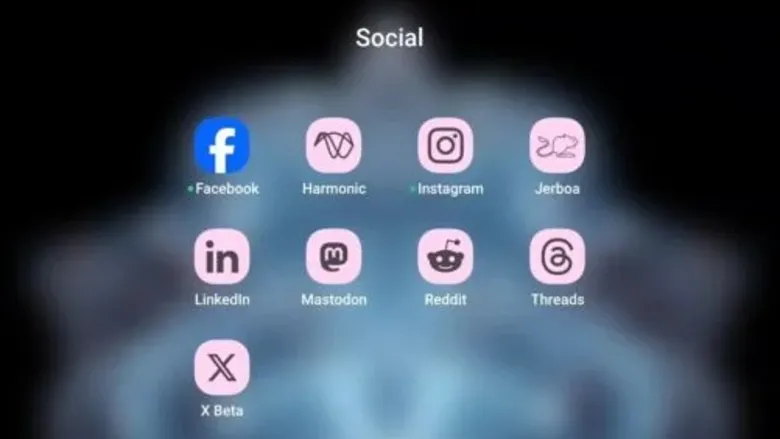 Instagram'ın Logo Rengini Duvar Kağıdınıza Göre Değiştirebileceksiniz!