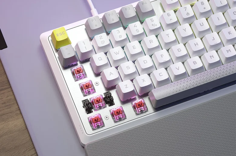 Corsair K70 CORE SE Oyun Klavyesini Piyasaya Sürüyor