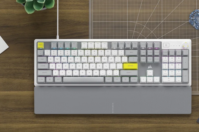 Corsair K70 CORE SE Oyun Klavyesini Piyasaya Sürüyor