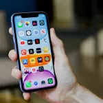 Apple, iPhone İçin ''Gizlilik Ekranı'' Teknolojisi Üzerinde Çalışıyor