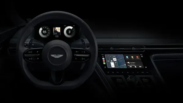 Car Play Aston Martin
