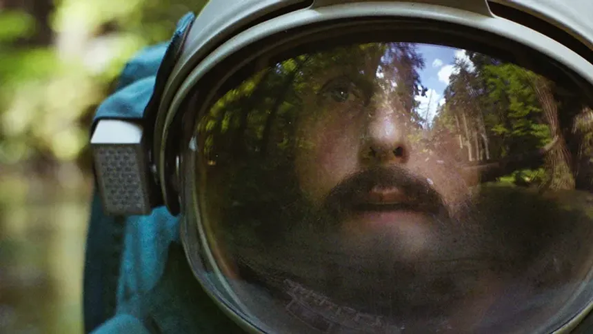 Netflix, Bilim Kurgu Filmi Spaceman'in Fragmanını Yayınladı