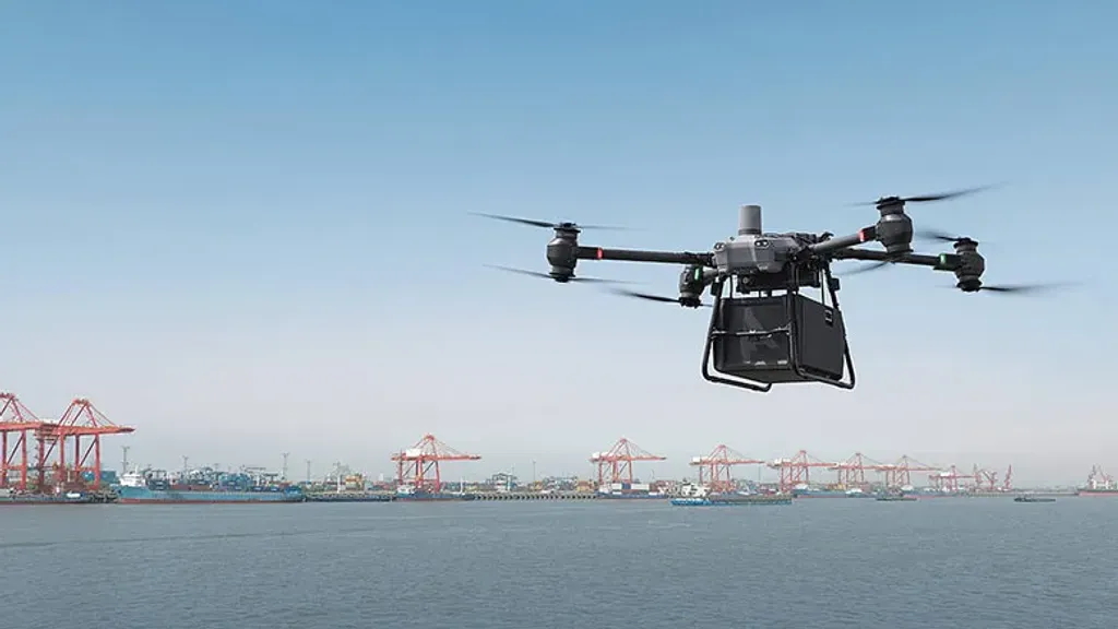 DJI, İlk Kargo Drone'u FlyCart 30 Modelini Tanıttı!