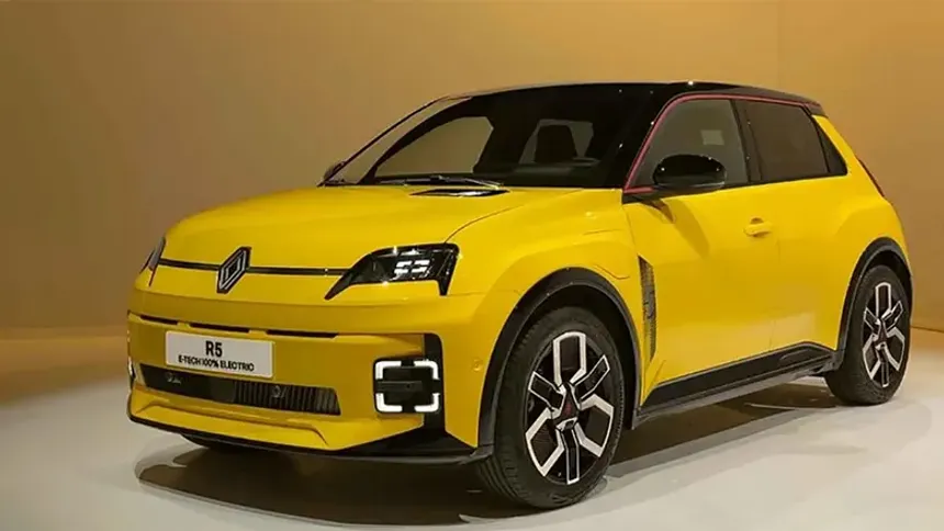 Fütüristik Tasarımlı Elektrikli Renault R5'in Fotoğrafları Sızdırıldı