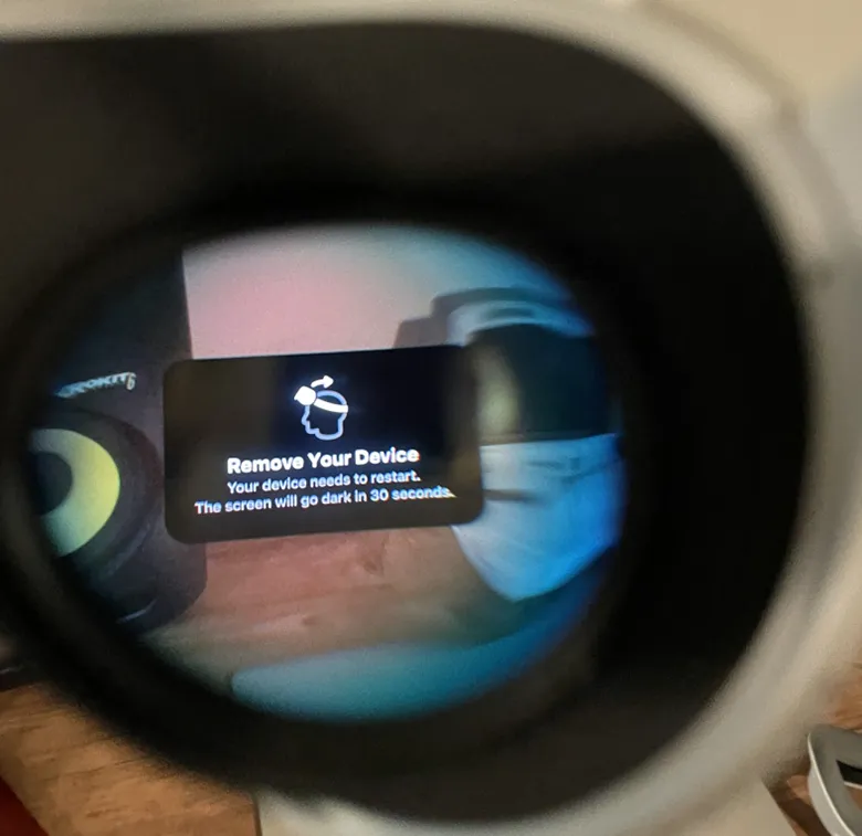 Daha Yeni Müşterilerine Ulaşan Apple Vision Pro Hacklendi!