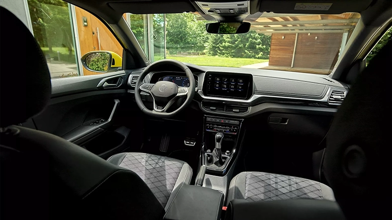 Yenilenen Volkswagen T-Cross'un Türkiye Fiyatı Belli Oldu