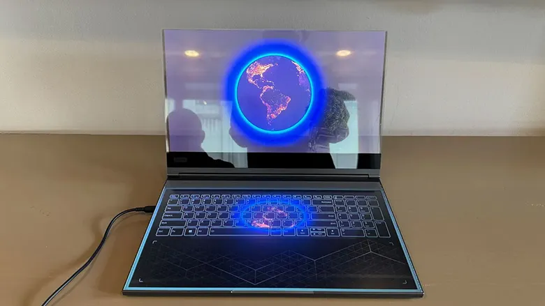 Lenovo, Şeffaf Dizüstü Bilgisayarını Duyurdu!