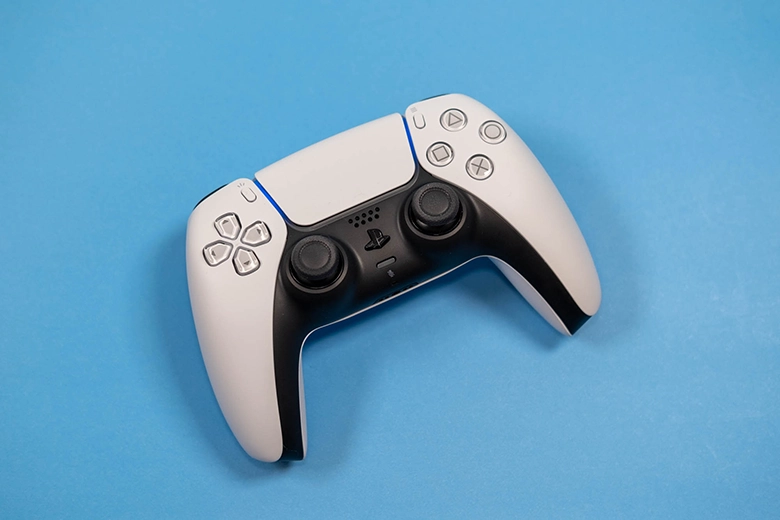 PlayStation 5’in Yeni Güncellemesi: DualSense Kontrolcülerde Devrim!