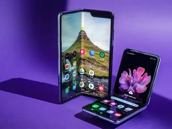 2023'te Kaç Adet Katlanabilir Telefon Satıldığı Ortaya Çıktı
