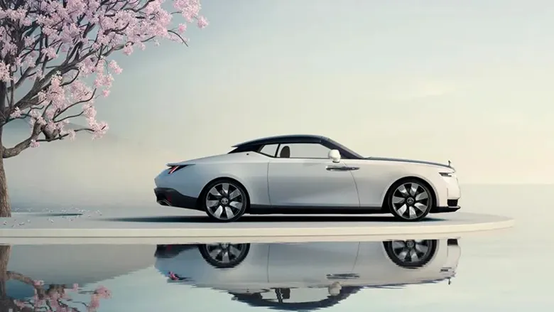 Rolls-Royce'un Yat İlhamlı Arcadia Droptail Modeli Tanıtıldı