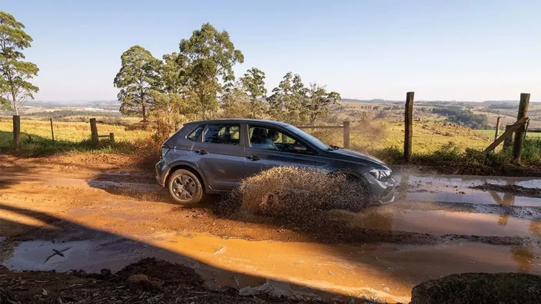 Volkswagen, Polo'yu Crossover'a Dönüştürdü: Yeni Model Polo Robust!