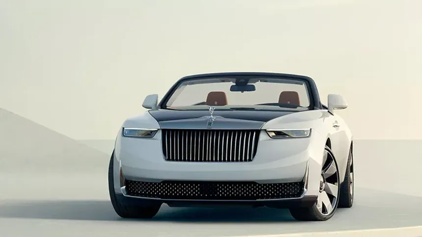 Rolls-Royce'un Yat İlhamlı Arcadia Droptail Modeli Tanıtıldı