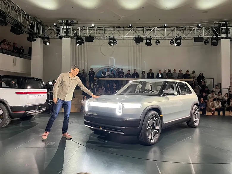 Rivian, Laguna Beach'te Elektrikli Araçlarını Tanıttı: R2, R3 ve R3X