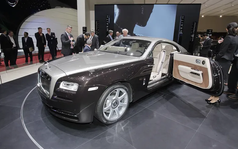Rolls Royce Wraith front three