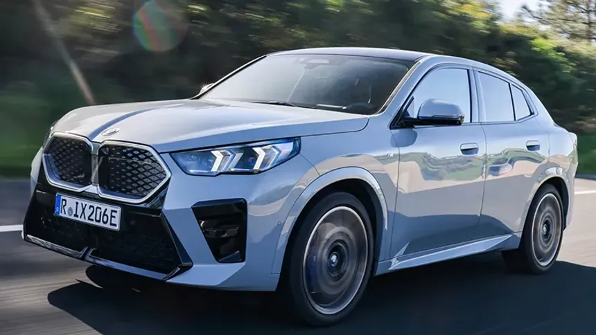 BMW iX2 eDrive20 Türkiye'de Satışa Sunuldu: Fiyatı ve Özellikleri Nedir?