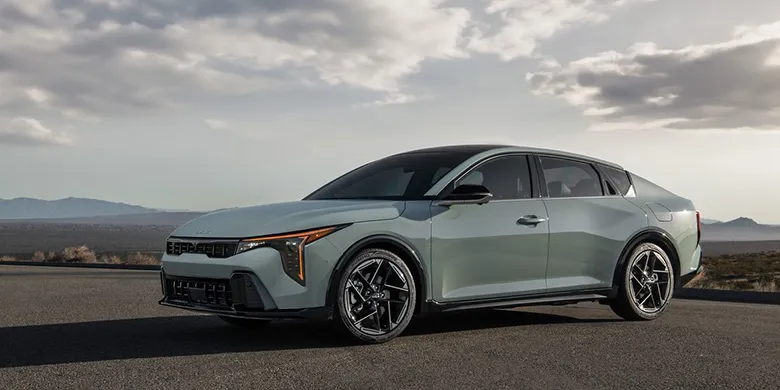 2025 Kia K4 Tanıtıldı! Türkiye'ye Gelecek Mi?