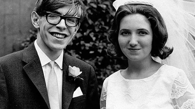 Stephen Hawking: Fizikçi ve Kozmolog